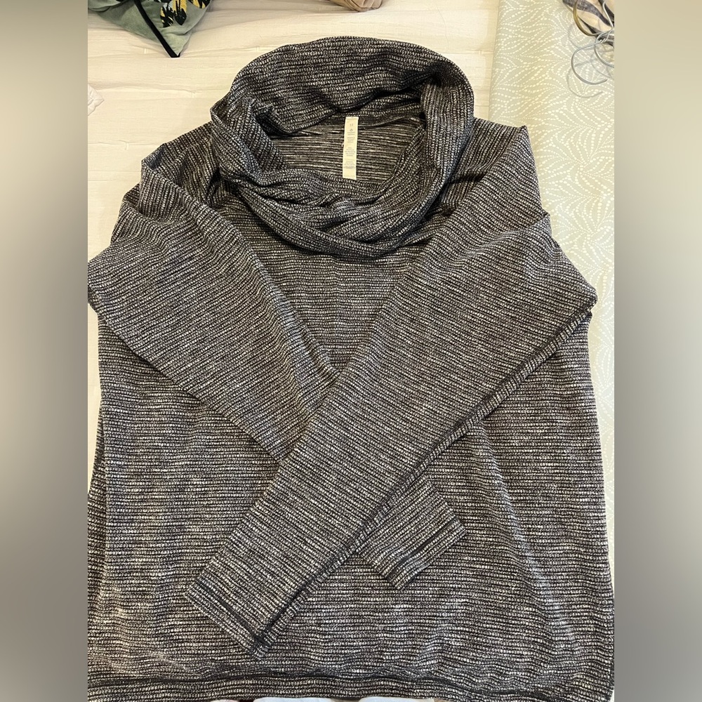 Lululemon lightweight sweatshirt, size 12.  Beautiful black, white and charcoal.